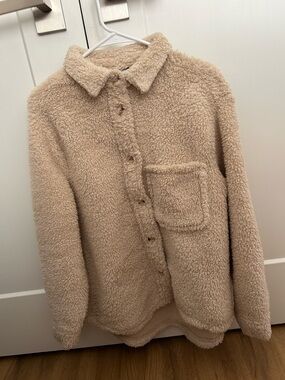 Cozy Teddy Sherpa Button-Up Jacket in Beige
